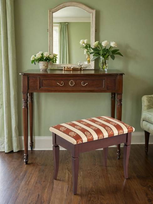 Банкетка Ретро М с ящиком средне-коричневый, ткань полоса коричн. Банкетка Ретро М с ящиком средне-коричневый, ткань полоса коричн.