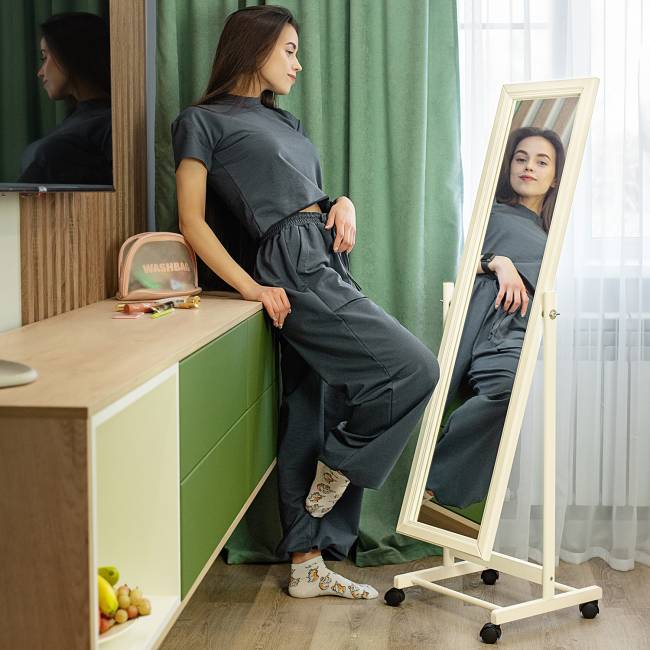 Зеркало напольное В 27Н слоновая кость 137 см х 42,5 см