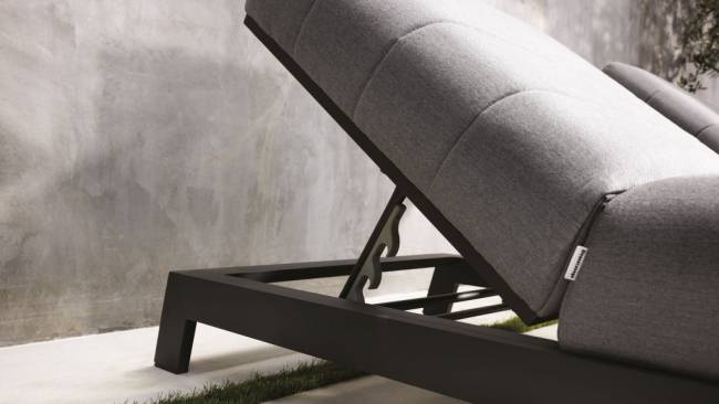 Шезлонг-лежак мягкий Bite антрацит, темно-серый 2030х900х600 мм