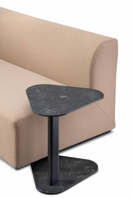 Cтолик приставной Kicki 500х500х500 мм Cтолик приставной Kicki 500х500х500 мм